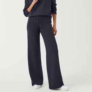 SPANX Airessentials Wide Leg Pant, XS
